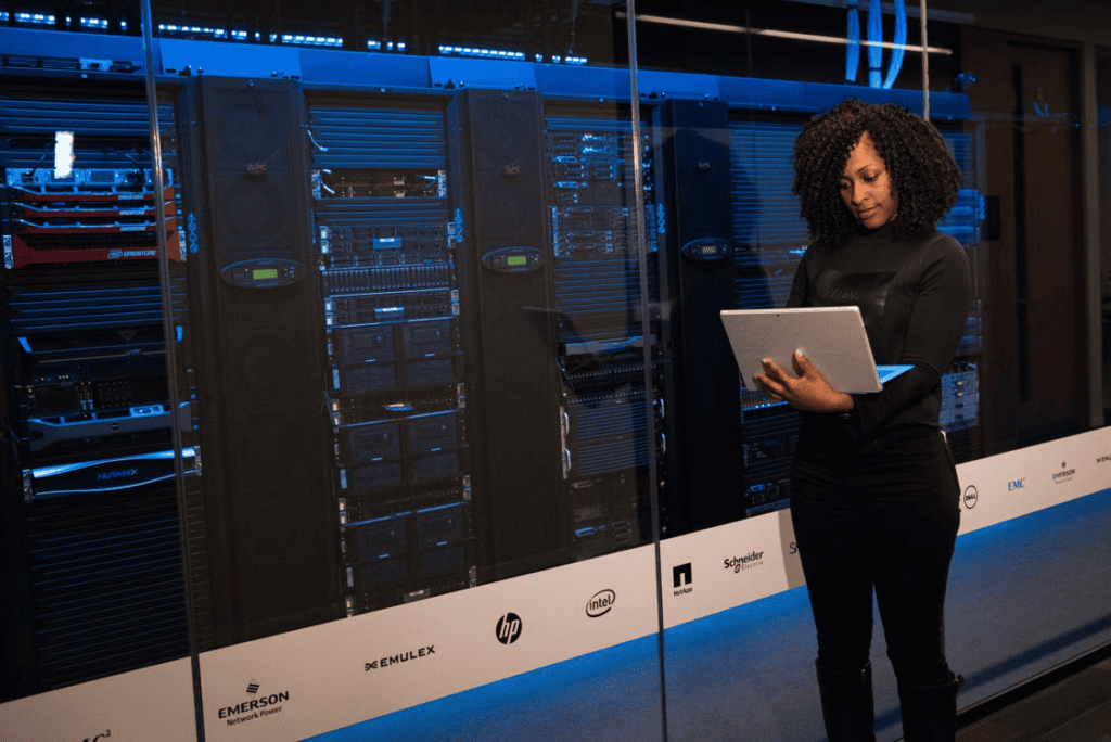 SaaS 持續提供可用、安全、升級及維運的服務